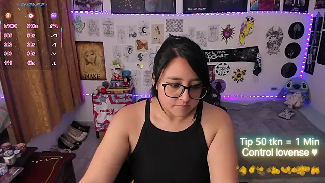 Chat XXX en directo de Cherry_blush_