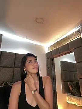 BrigitteVons' Live XXX Chat