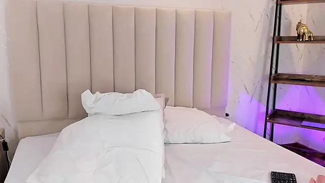 Chat XXX en directo de ViolettaRousee_