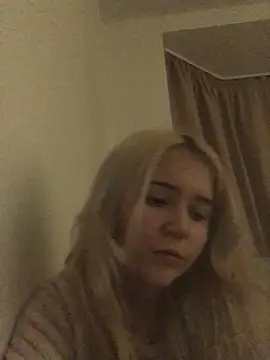 Blondie_Sofia_Essexbabe 即時 XXX 聊天