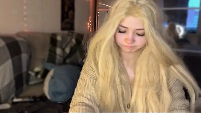 XXX chat uživo modela nikoli_naw