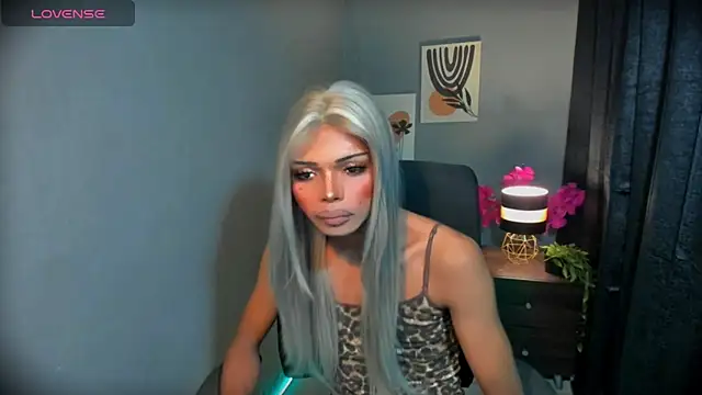 xEllaineCumsLotx: вебкам-шоу