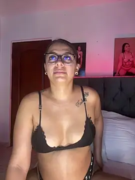 Živý XXX chat ema_zoe