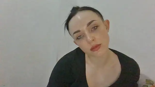 XXX chat uživo modela Trinsy_Love