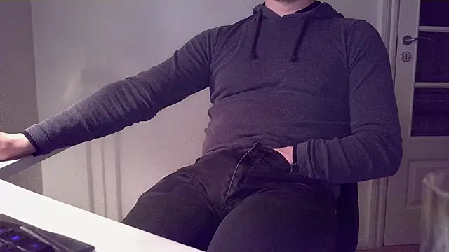 Clamshive777 webcam show