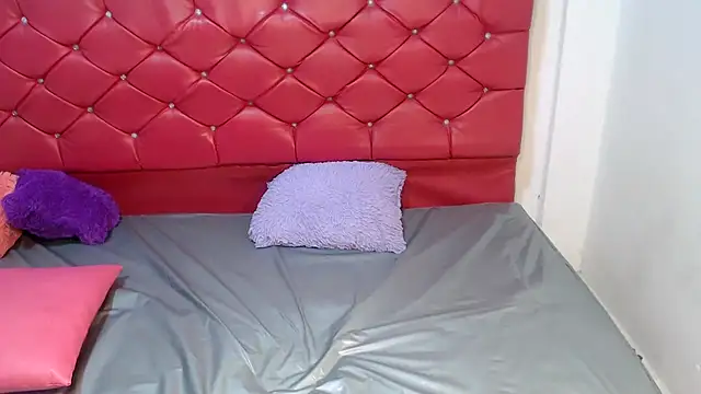 nicolekittyx Chat XXX in diretta