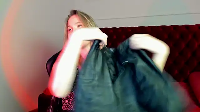 Sembang XXX Secara Langsung ElaraVoltage