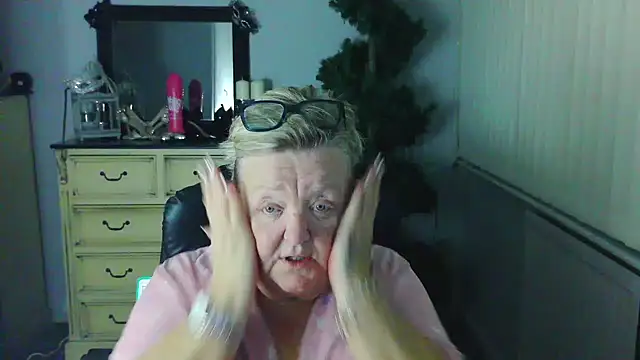 Chat XXX en directo de BridgetBlueEyes