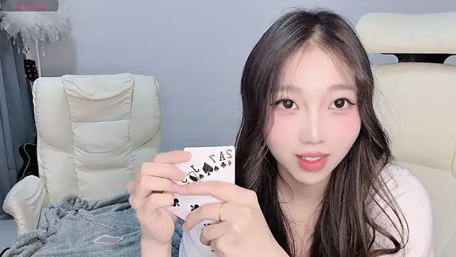 Yukiy8877 网络视讯表演