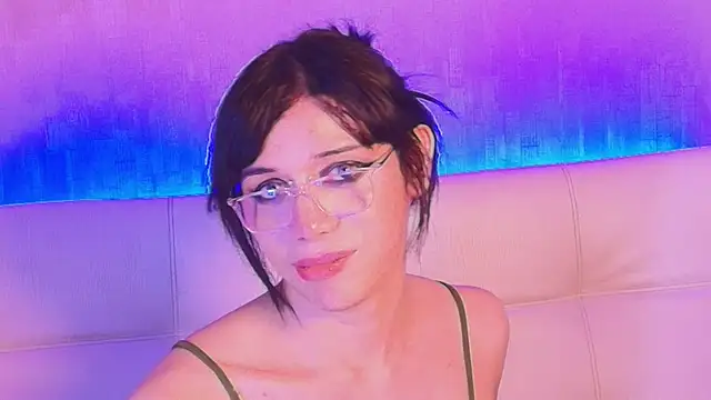 pixy_20 Adlı Modelin Canlı XXX Sohbeti