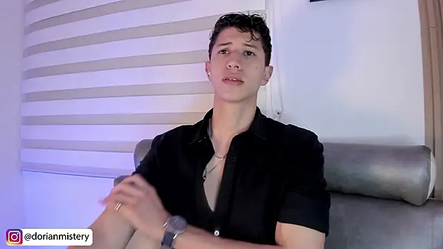 Chat XXX en directo de Dorianmistery2322_