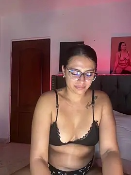 ema_zoe 即時 XXX 聊天