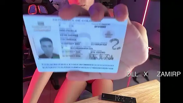 Pokazy przed kamerką – zamir333