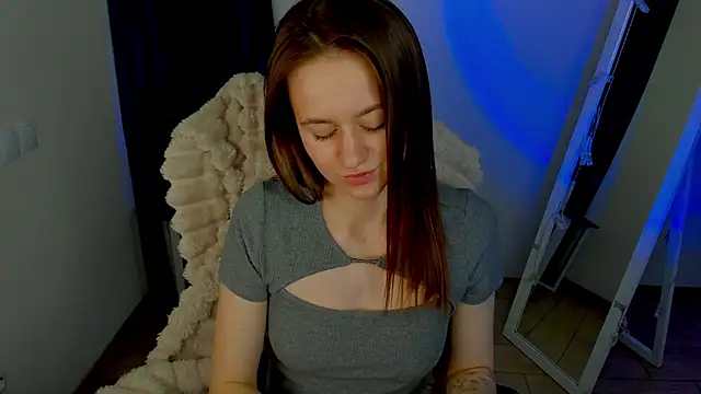 Catherine_e Chat XXX in diretta