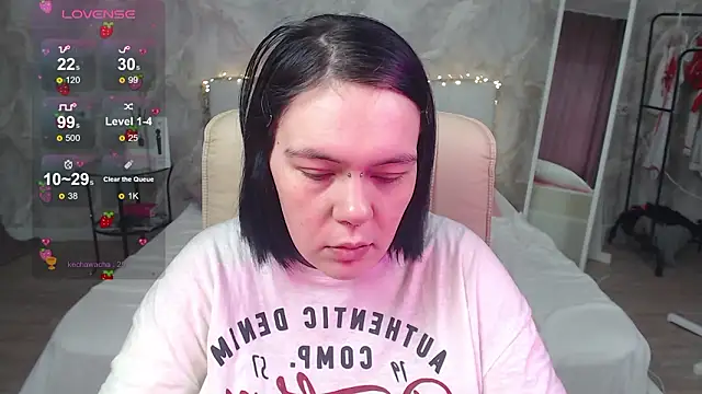 Qwerty_Anna_Lbo Chat XXX in diretta