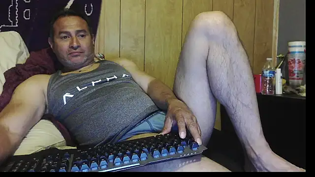 dantehot2020: διαδικτυακό σόου στην κάμερα