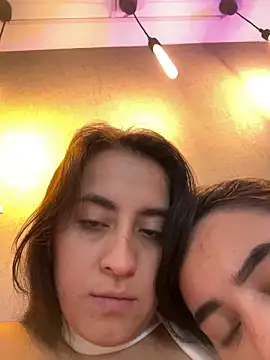 Antonella_Julieta live XXX chat