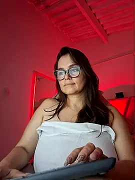 MariaPau_83 live XXX chat