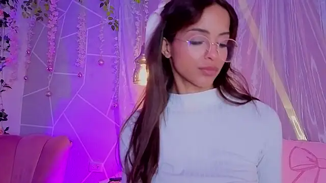 Chatroom XXX en direct de EmmyCortez