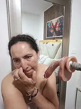 Luna_Naughty1 在線直播表演