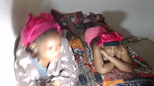 EssenceLovers' Live XXX Chat