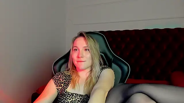 Chat XXX ao vivo de ElaraVoltage