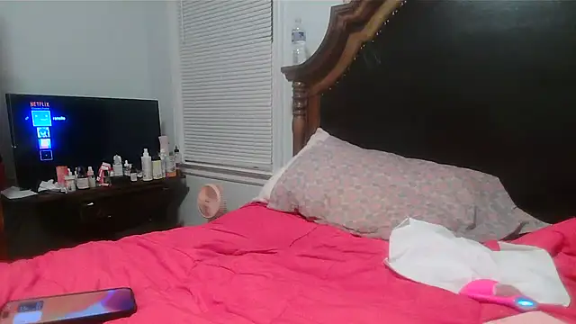 ebonyred: онлайн-секс-чат