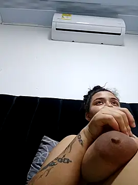 Chat XXX Live Liancy