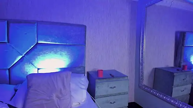 Chat XXX en directo de NaomySakura