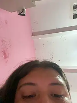 Maya_Manes' Webcam Show