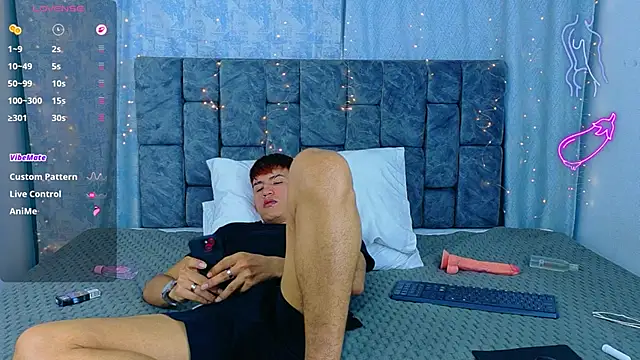 NicolasTorrez Chat XXX live