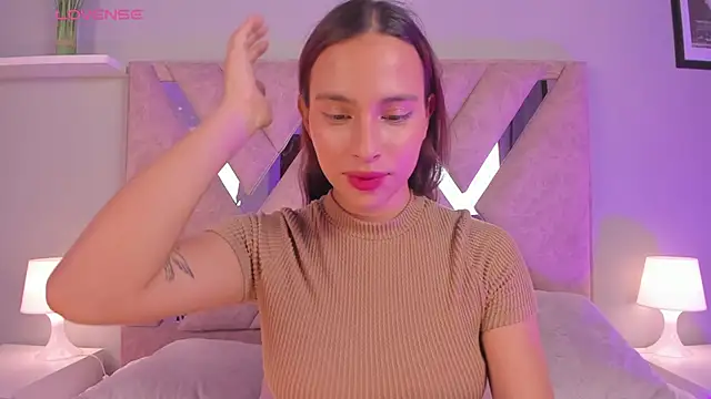 nova_silk Chat XXX live