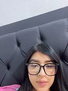 XXX chat uživo modela Hannaa_blondee