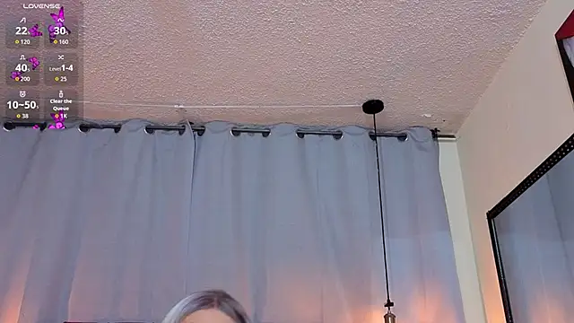 Megan_Do_Santos Adlı Modelin Canlı XXX Sohbeti