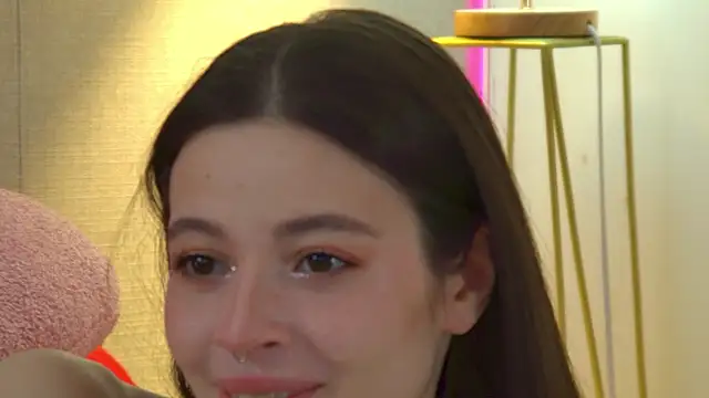 AmeliaFlares Chat XXX in diretta