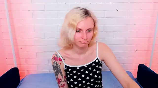 دردشة LikiLips الجنسية المباشرة