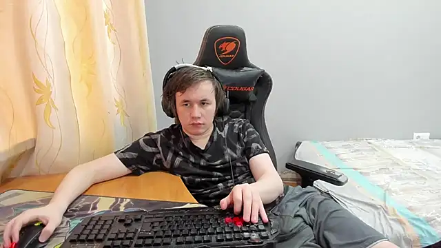 iliaskrislove: απευθείας συνομιλία ΧΧΧ