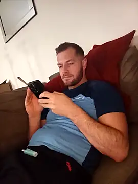 THE_CHEEKY_ALPHA Adlı Modelin Canlı XXX Sohbeti