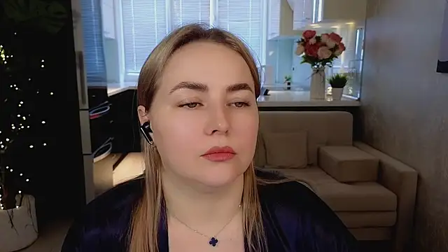 Živý XXX chat Mira_Mermayd