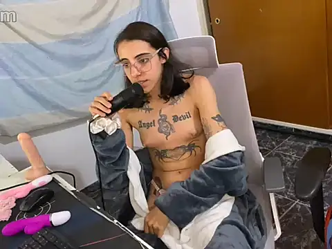 دردشة Poison_Ivy_29 الجنسية المباشرة