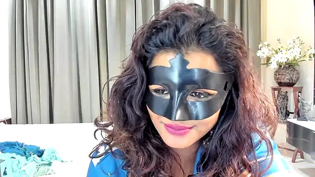 Bad_Girl_Kayra69 Adlı Modelin Canlı XXX Sohbeti