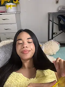 Milleradhara24 – Live XXX-chat