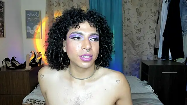 Angel_White25 Chat XXX in diretta