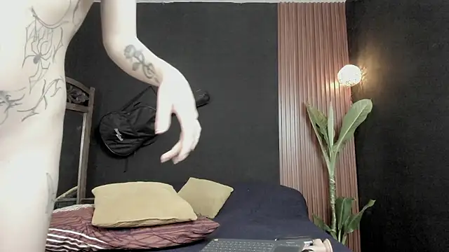 luna_sunflower__'s Live XXX Chat