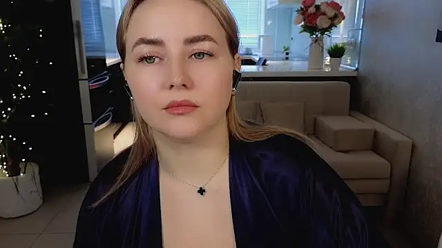 Mira_Mermayd's Live XXX Chat