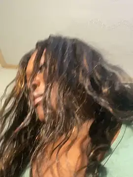 Cardiebae89 লাইভ XXX চ্যাট