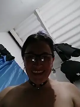 sophie_banger Chat XXX in diretta