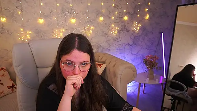 SophieDreamss 现场XXX聊天