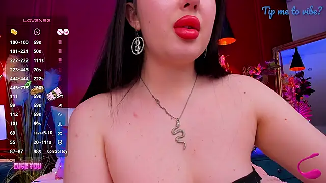 Mayzzie 即時 XXX 聊天