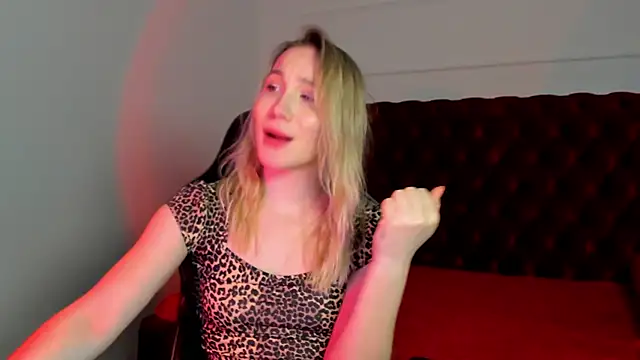 Chat XXX ao vivo de ElaraVoltage